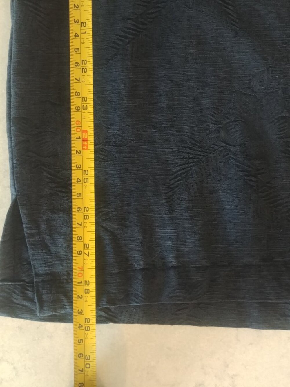 Tommy Bahama Men's Large 100% silk short sleeve button down shirt dark navy blue - Picture 12 of 14